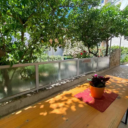 Apartment With A Parking Space - 21333 Makarska